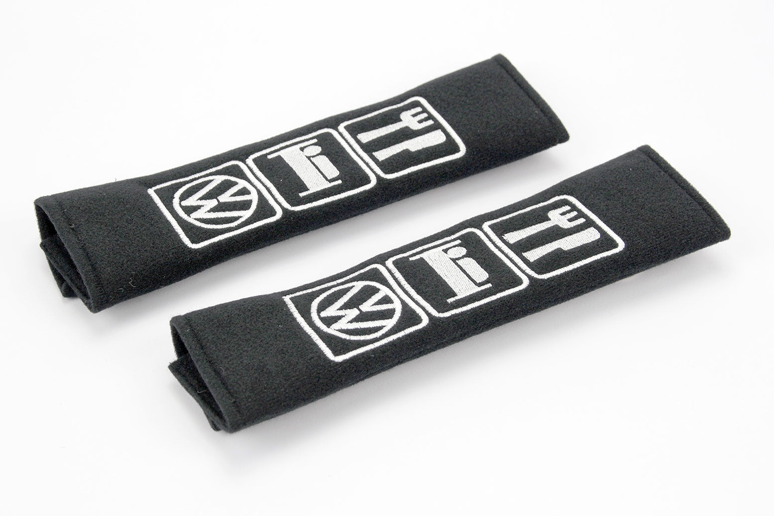 Padded seat clearance belt cover